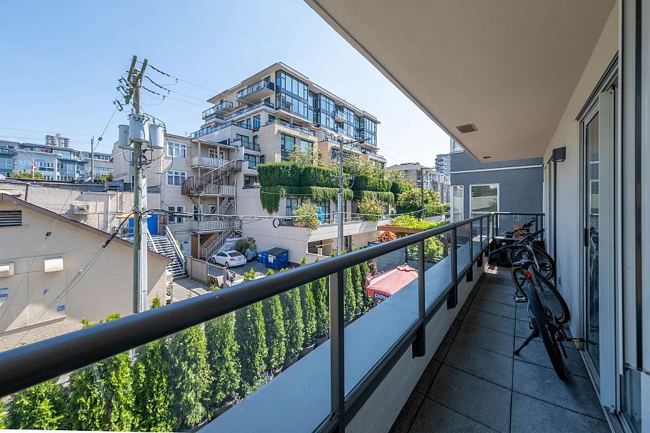 403 118 E 2nd Street North Vancouver, BC - 17