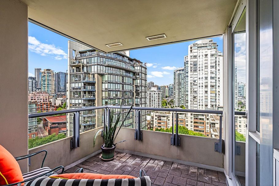 1605 1383 Marinaside Crescent Vancouver, BC - 29