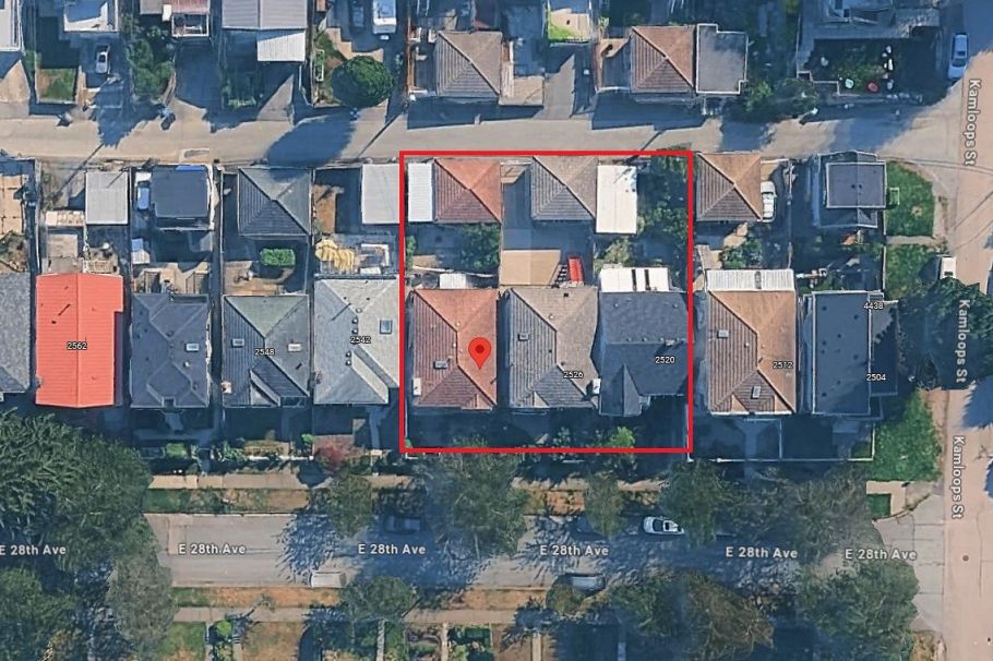 2538 E 28th Avenue Vancouver, BC - 1