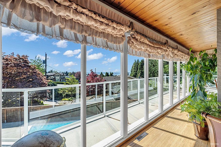 4323 Valencia Avenue North Vancouver, BC - 7