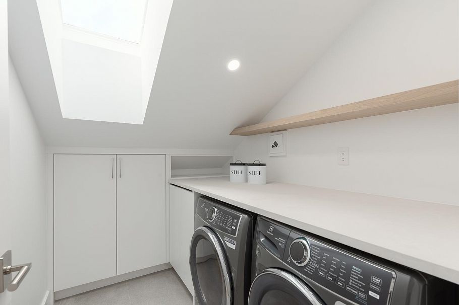 1 3186 W 11th Avenue Vancouver, BC - 18