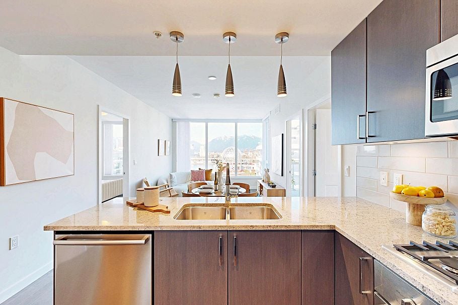 1207 1708 Ontario Street Vancouver, BC - 1