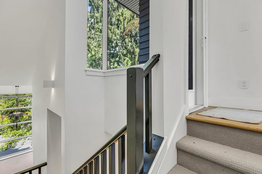 1664 St.Georges Avenue Vancouver, BC - 28