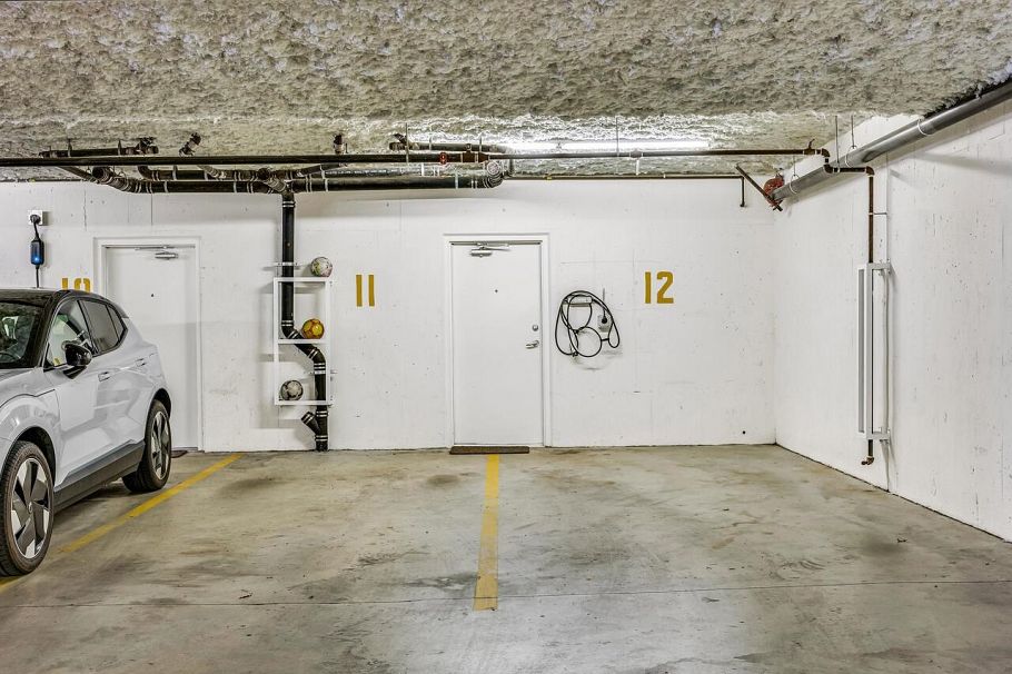 1664 St.Georges Avenue Vancouver, BC - 39