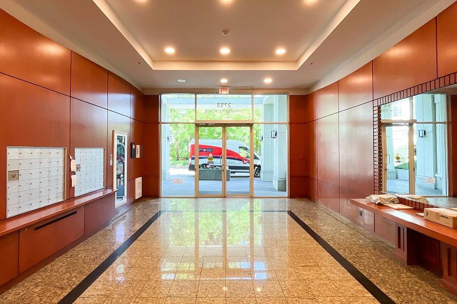 206 2733 Chandlery Place Vancouver, BC - 13