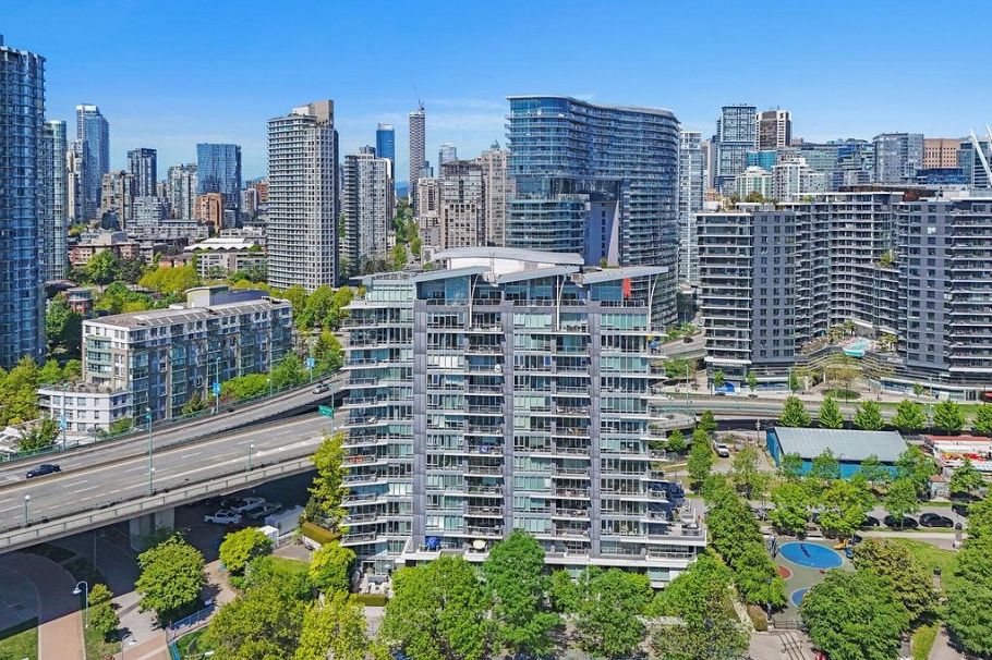 801 980 Cooperage Way Vancouver, BC - 2