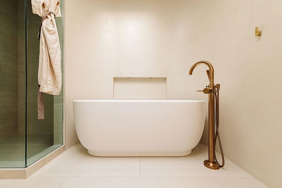 1295 W Keith Road North Vancouver, BC - 22