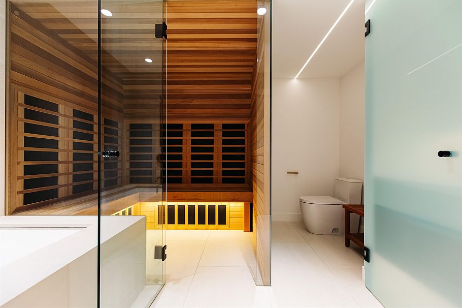 1295 W Keith Road North Vancouver, BC - 25