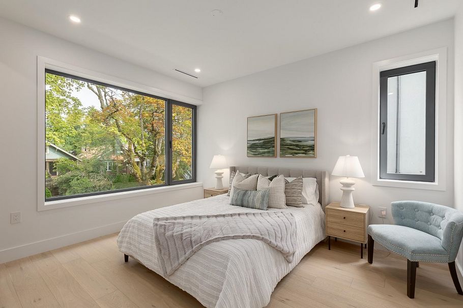 1 3186 W 11th Avenue Vancouver, BC - 11