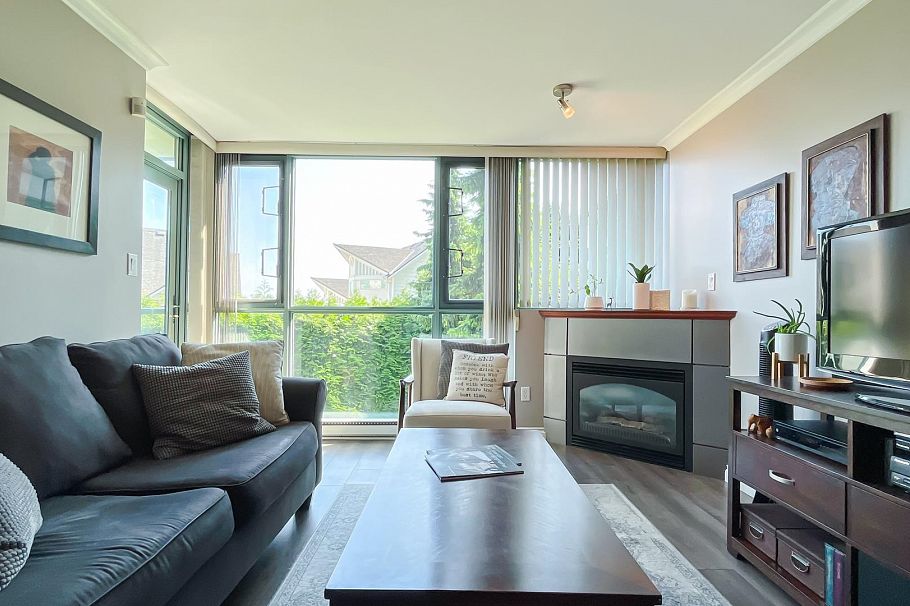 206 2733 Chandlery Place Vancouver, BC - 2