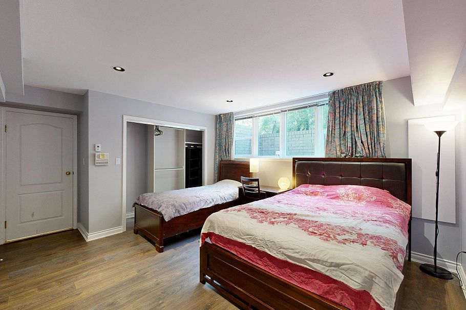 1510 W 33rd Avenue Vancouver, BC - 29