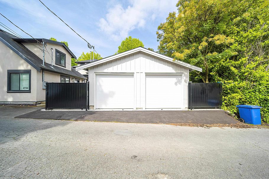 4722 Henry Street Vancouver, BC - 5