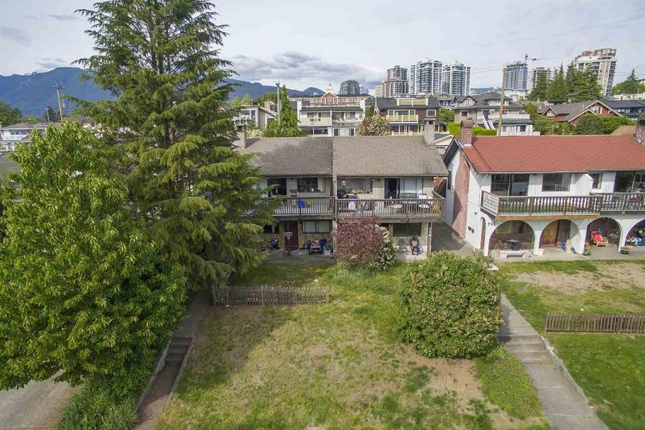 246 W 5th Street North Vancouver, BC - 2