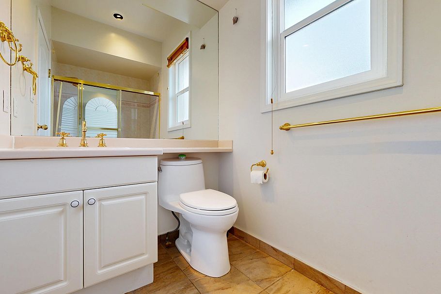 1510 W 33rd Avenue Vancouver, BC - 21