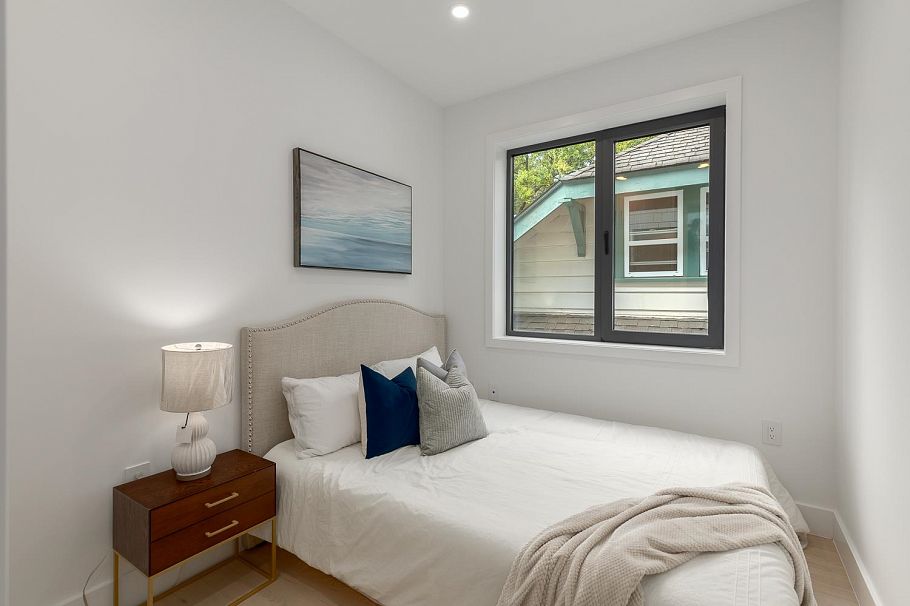 1 3186 W 11th Avenue Vancouver, BC - 16