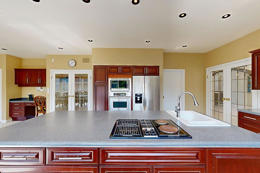 1510 W 33rd Avenue Vancouver, BC - 8