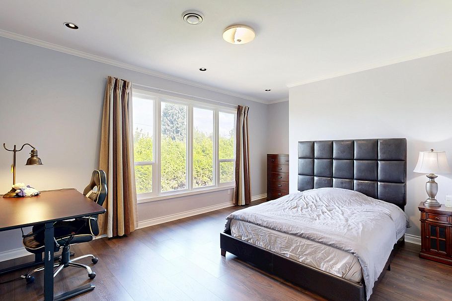 1510 W 33rd Avenue Vancouver, BC - 16