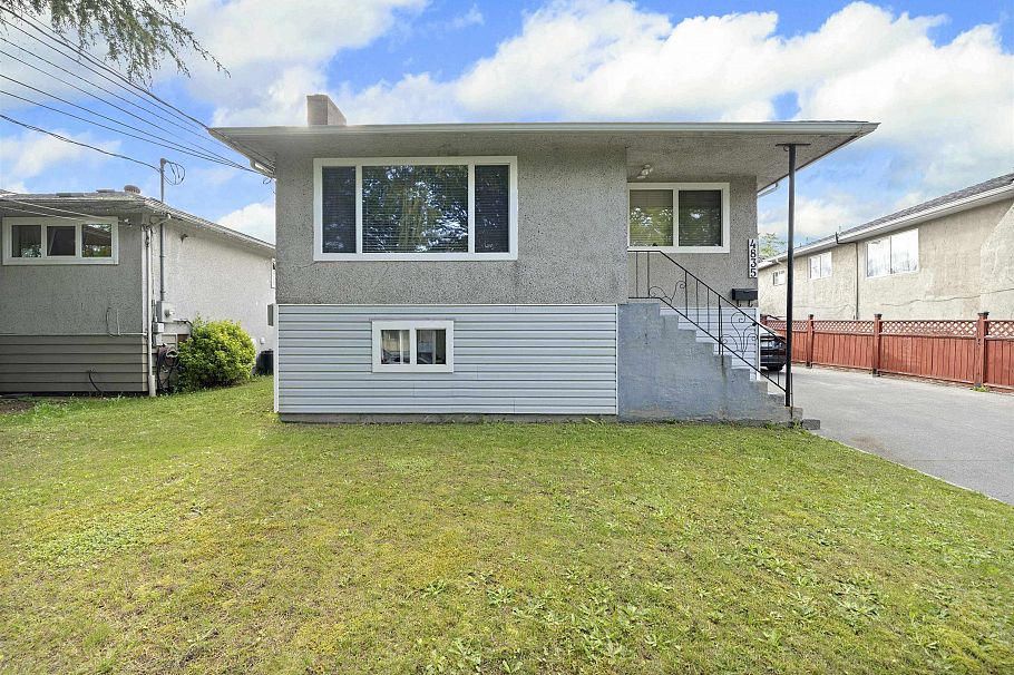 4835 Chatham Street Vancouver, BC - 2