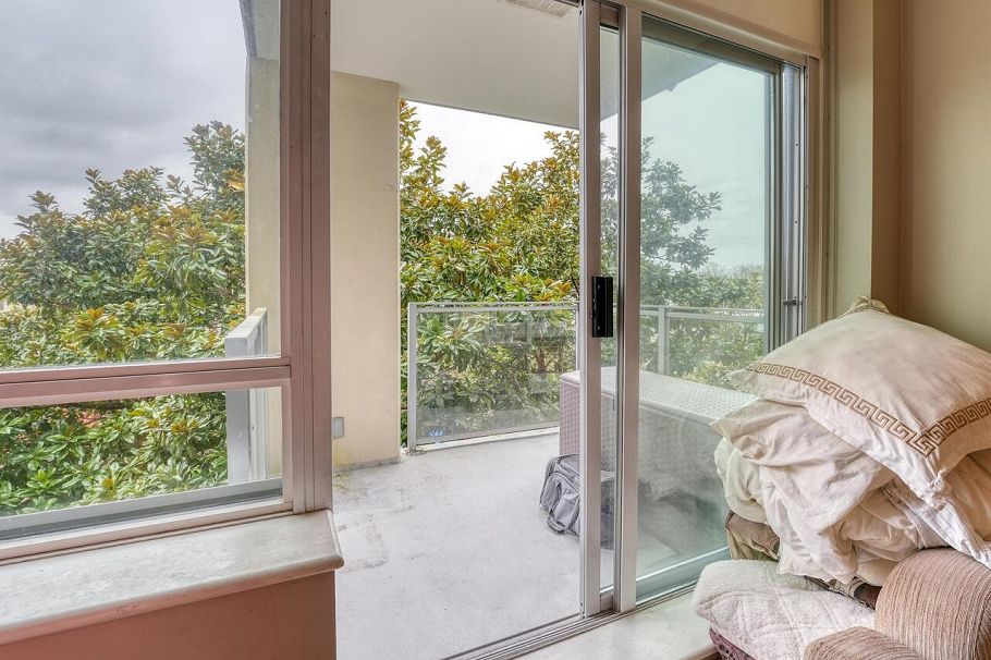 516 2268 W Broadway Vancouver, BC - 10