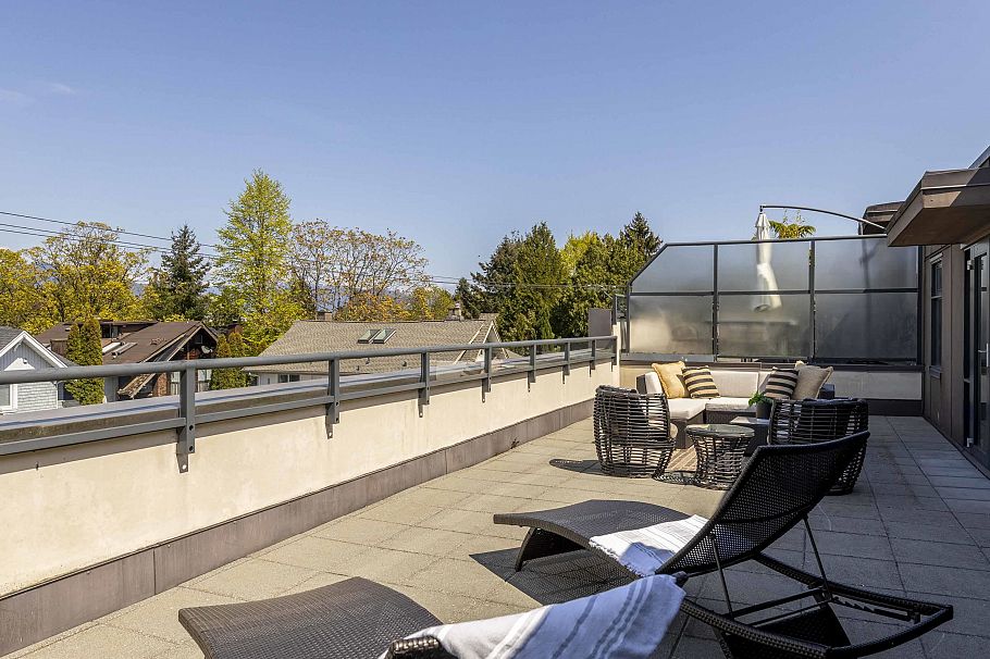 215 1961 Collingwood Street Vancouver, BC - 35