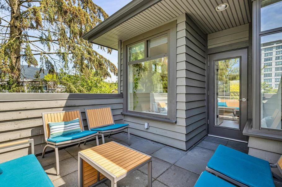 1664 St.Georges Avenue Vancouver, BC - 30