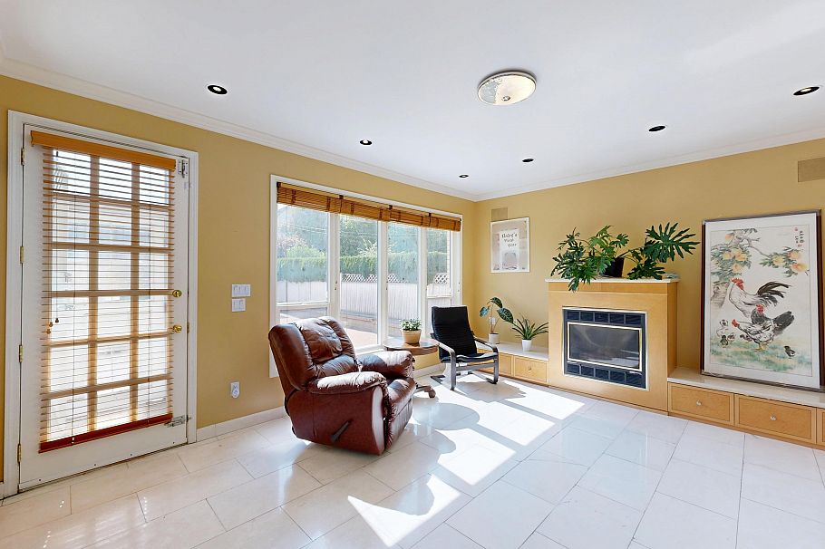 1510 W 33rd Avenue Vancouver, BC - 10