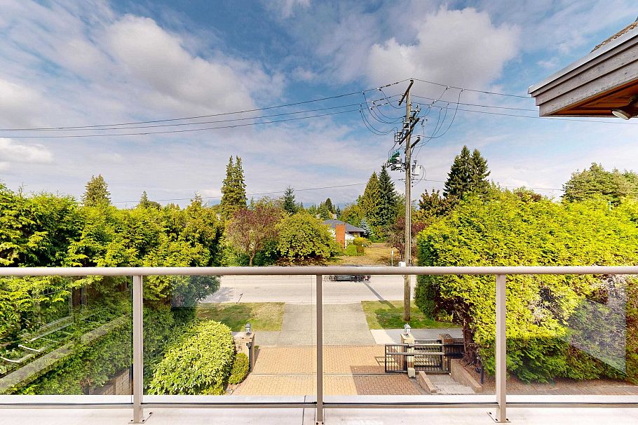 1510 W 33rd Avenue Vancouver, BC - 13