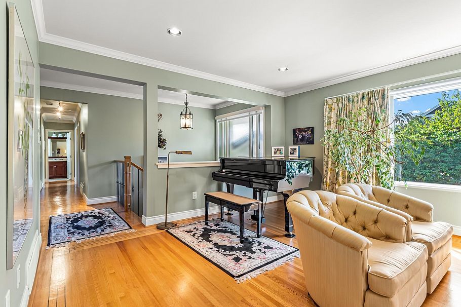 5912 Fremlin Street Vancouver, BC - 5