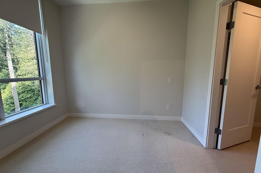 704 5608 Berton Avenue Vancouver, BC - 9