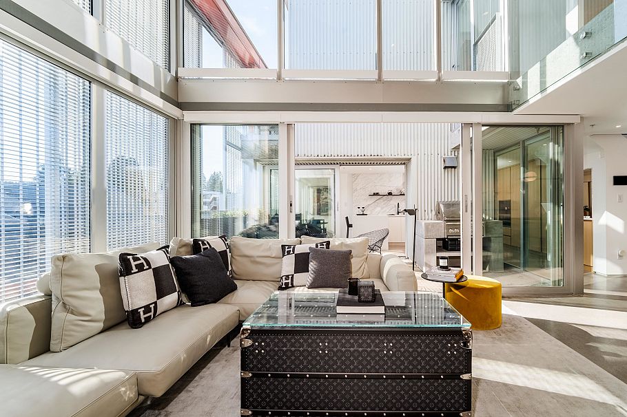 401 4387 W 10th Avenue Vancouver, BC - 4