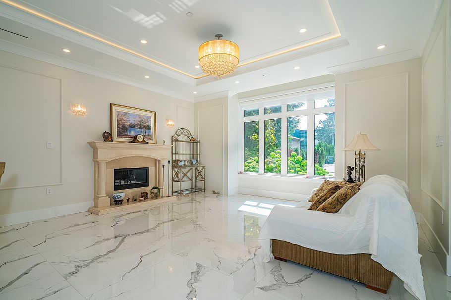 1048 Handsworth Road North Vancouver, BC - 9