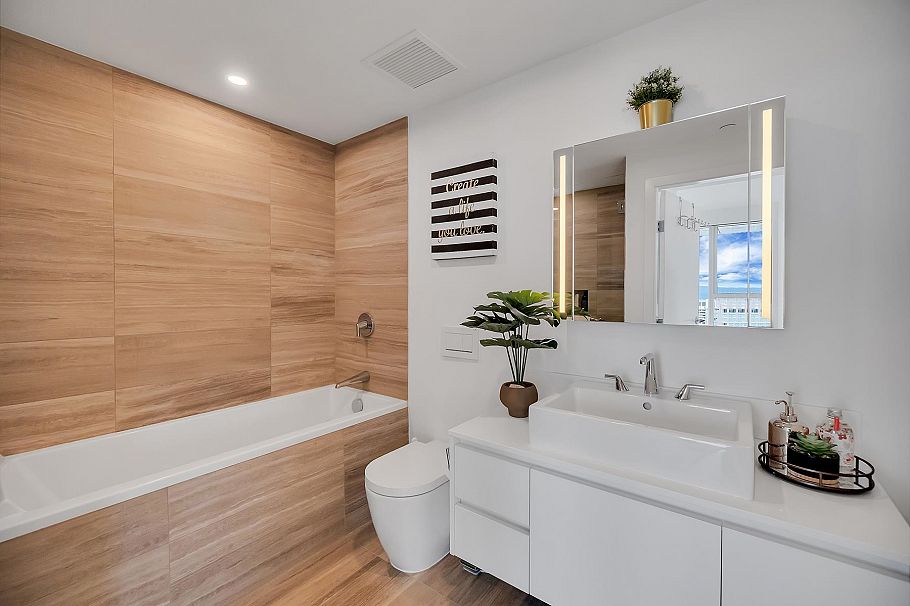 3602 1480 Howe Street Vancouver, BC - 17