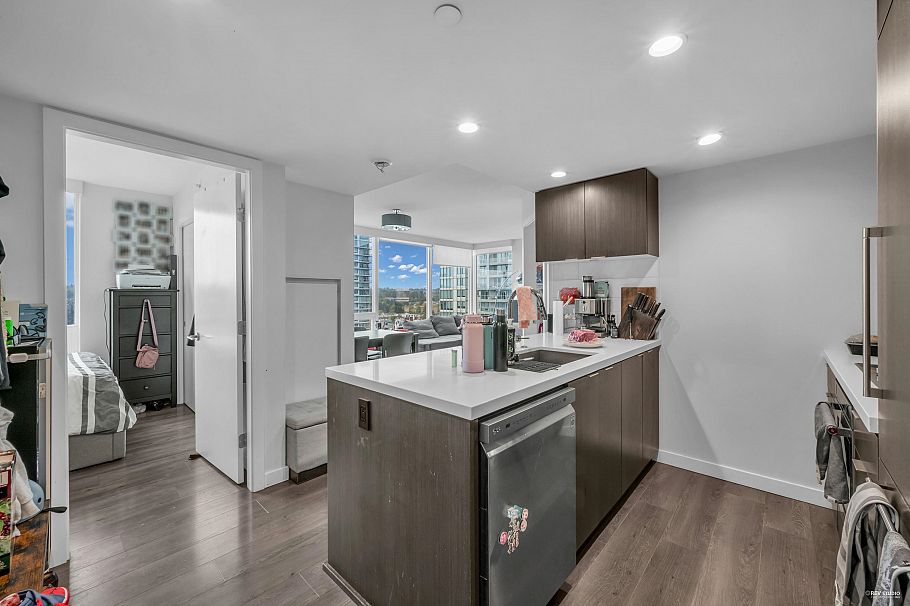 1605 8189 Cambie Street Vancouver, BC - 11