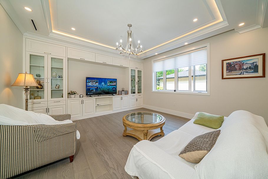 1048 Handsworth Road North Vancouver, BC - 18