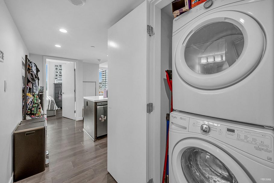 1605 8189 Cambie Street Vancouver, BC - 5