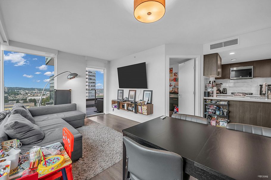 1605 8189 Cambie Street Vancouver, BC - 17
