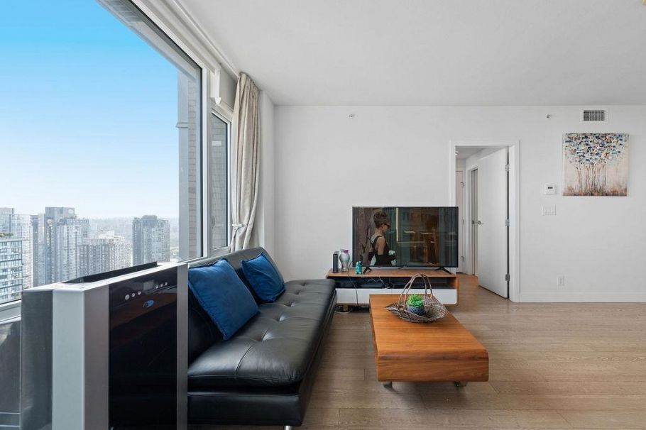 2904 1283 Howe Street Vancouver, BC - 10