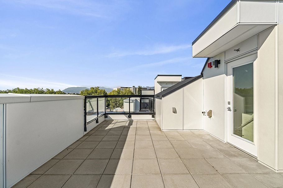 807 W 33rd Avenue Vancouver, BC - 16