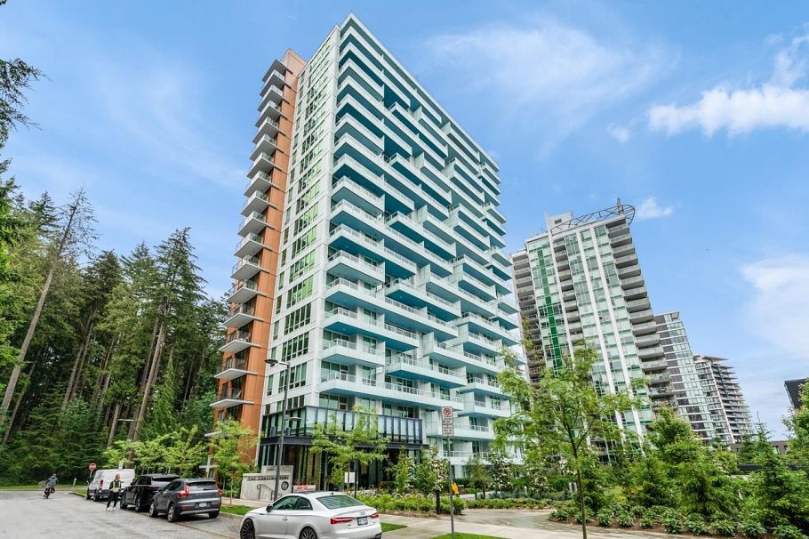 704 5608 Berton Avenue Vancouver, BC - 1