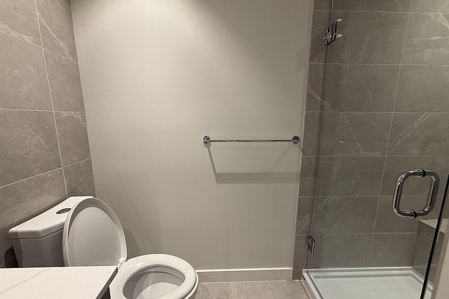 704 5608 Berton Avenue Vancouver, BC - 14