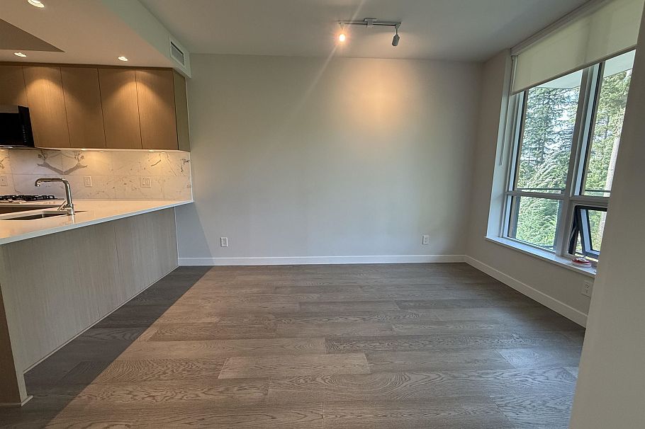 704 5608 Berton Avenue Vancouver, BC - 5