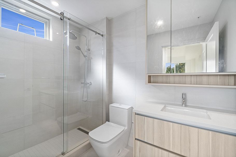 807 W 33rd Avenue Vancouver, BC - 11