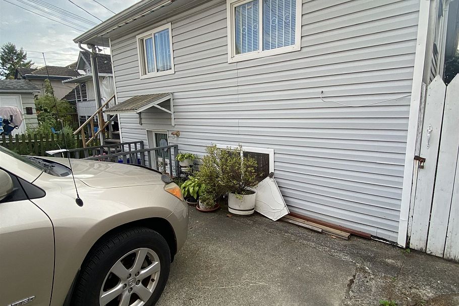 4712 Victoria Drive Vancouver, BC - 13