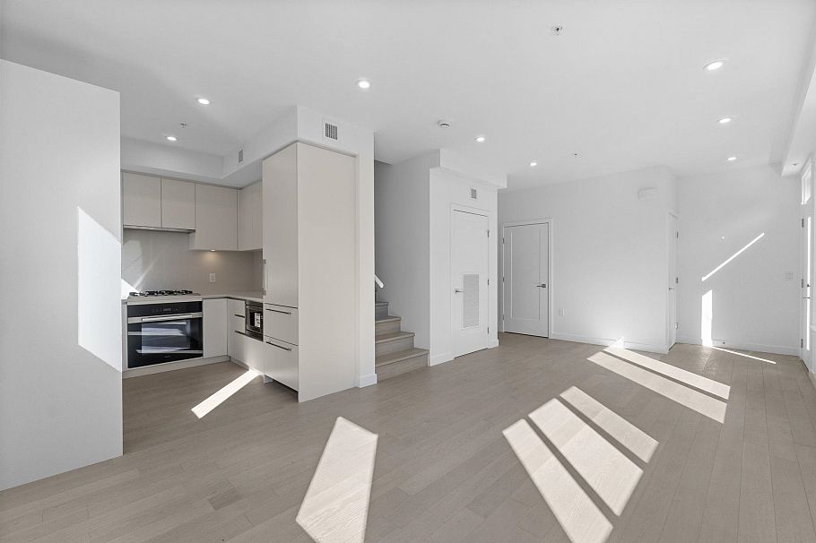 807 W 33rd Avenue Vancouver, BC - 5