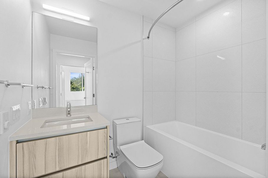 807 W 33rd Avenue Vancouver, BC - 12