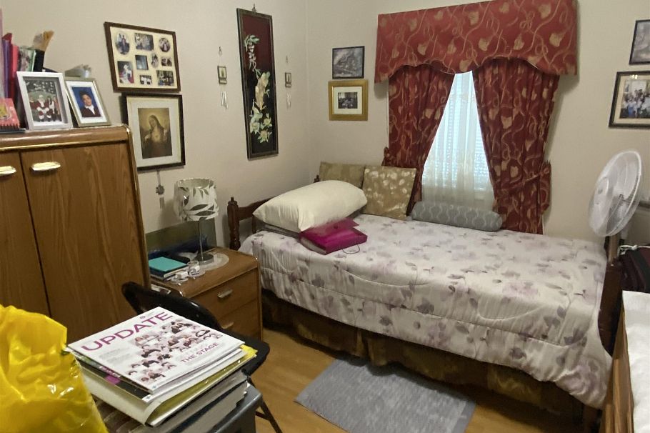 4712 Victoria Drive Vancouver, BC - 10