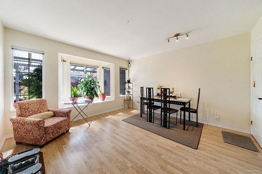 215 W 18th Street North Vancouver, BC - 6