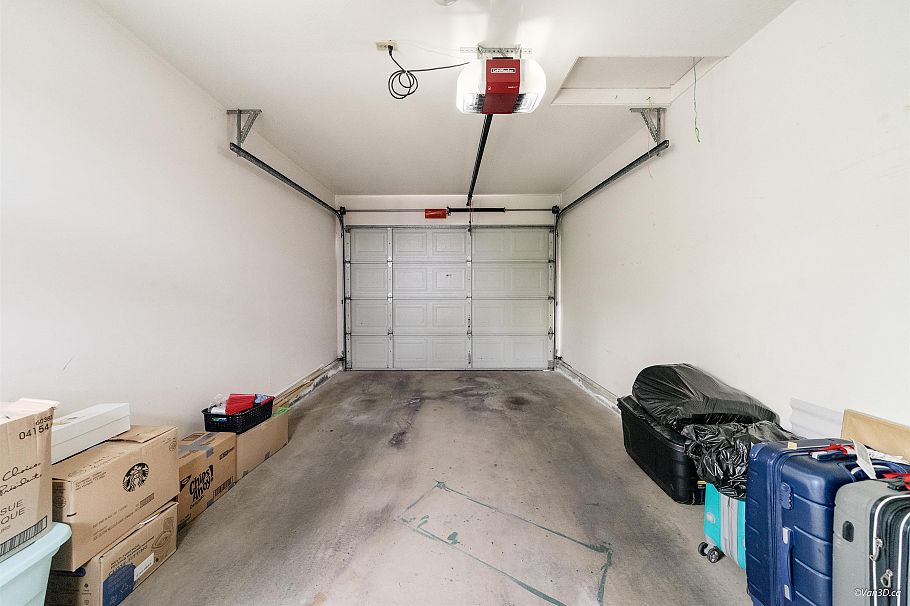 215 W 18th Street North Vancouver, BC - 19