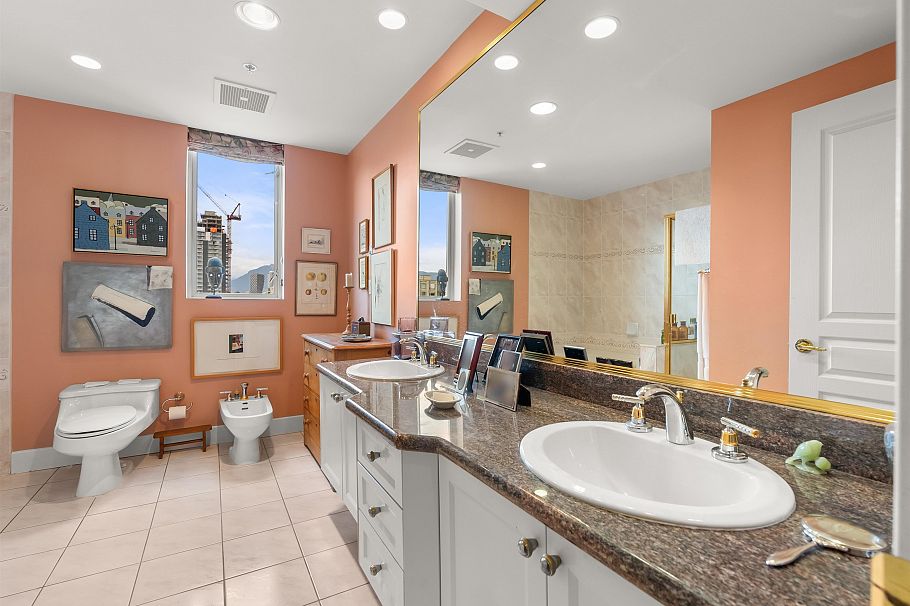 8 2838 Birch Street Vancouver, BC - 15