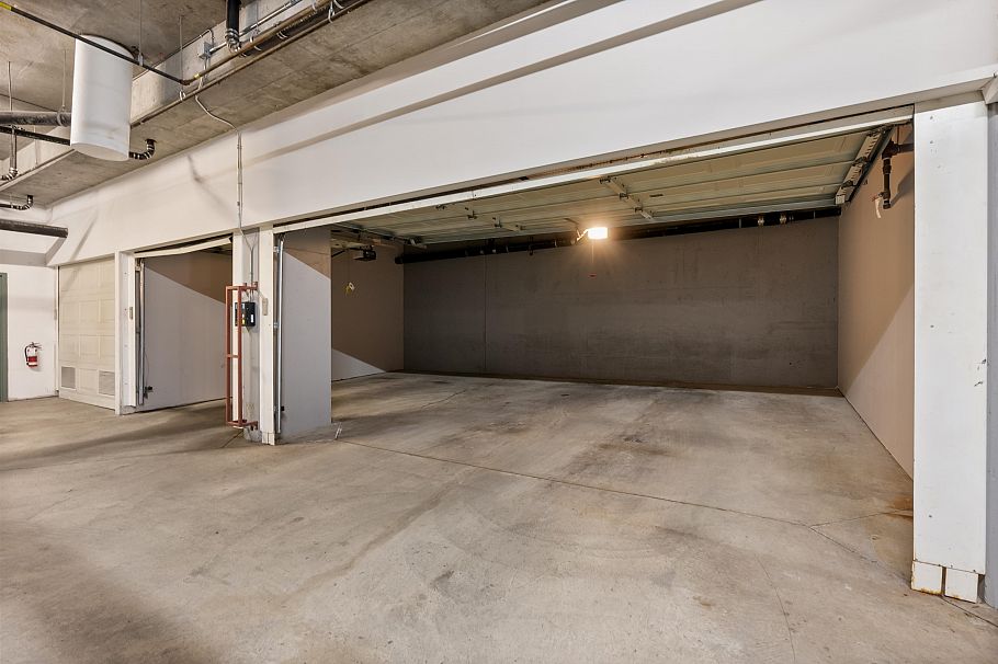 8 2838 Birch Street Vancouver, BC - 23